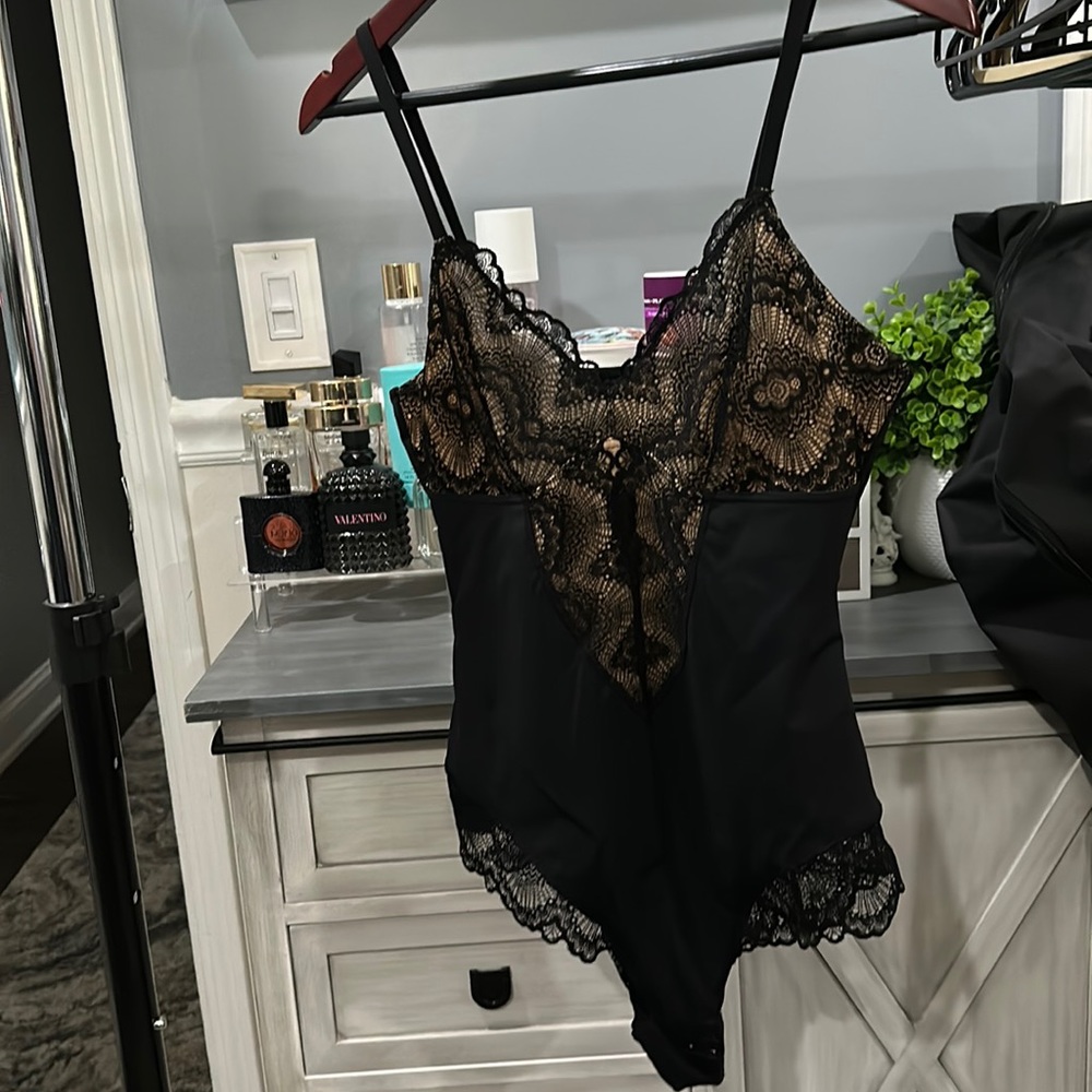 Black lace shape wear bodysuit